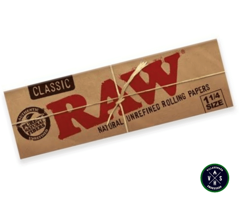 Raw 1 1/4 Original: papeles sin colorantes para un quemado uniforme y un sabor puro. Calidad natural en cada sesión.